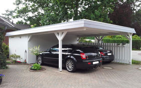 Doppelcarport mit Gerätekammer