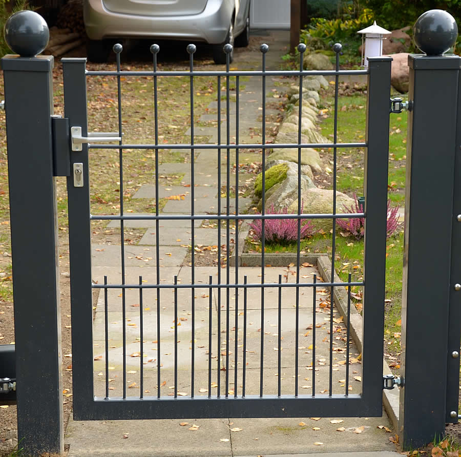 Tor und Pforte für Garten und Einfahrt Richter Zäune + Carports