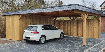 Doppelcarportanlage mit Gerätekammer, kesseldruckimprägniert